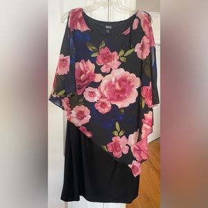 Cocktail Dress NWT. Size 14W. Black with flowers